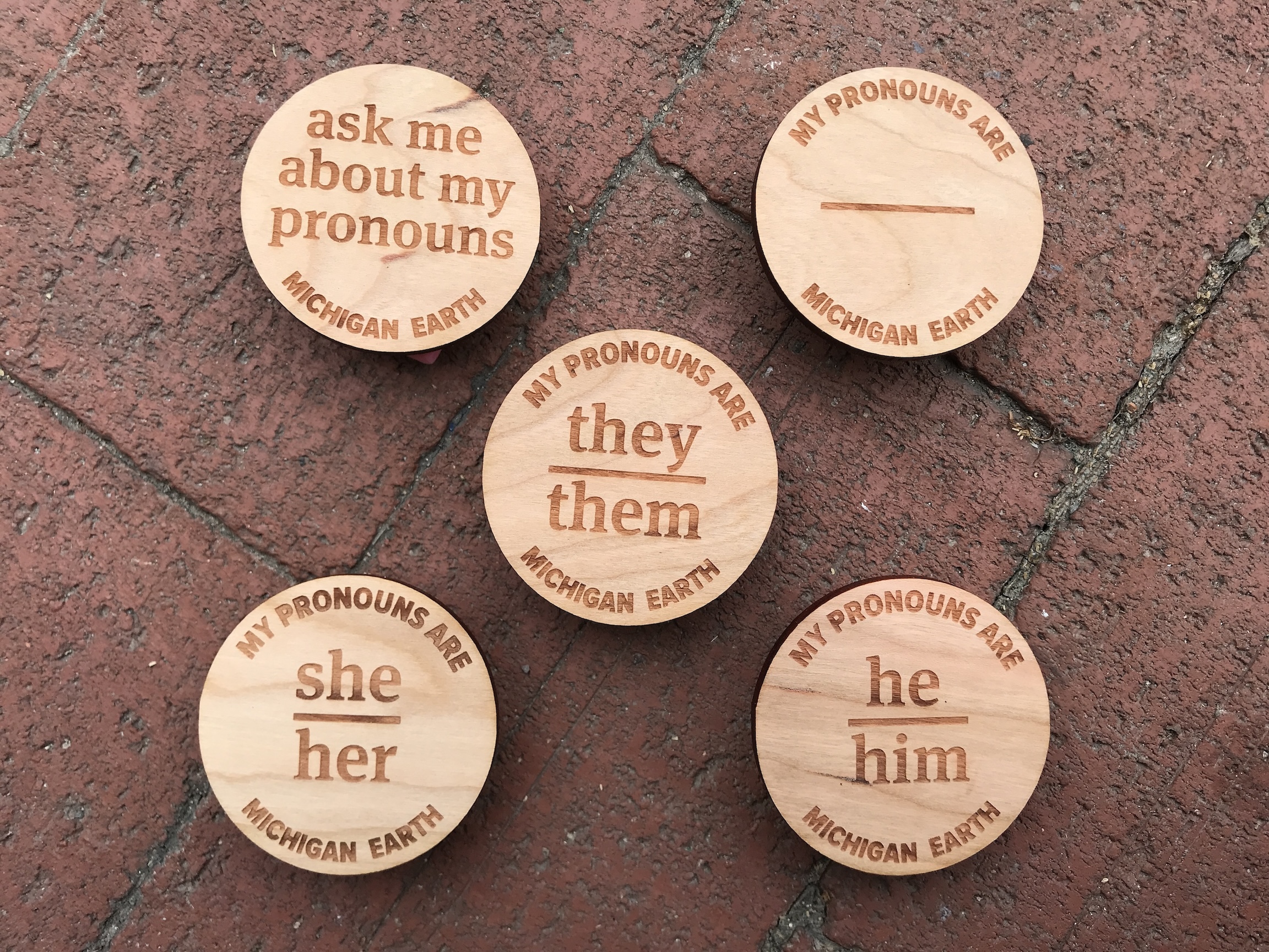 Pronoun pins staying ask me about my pronouns, blank, they/them, she/her, he/his 